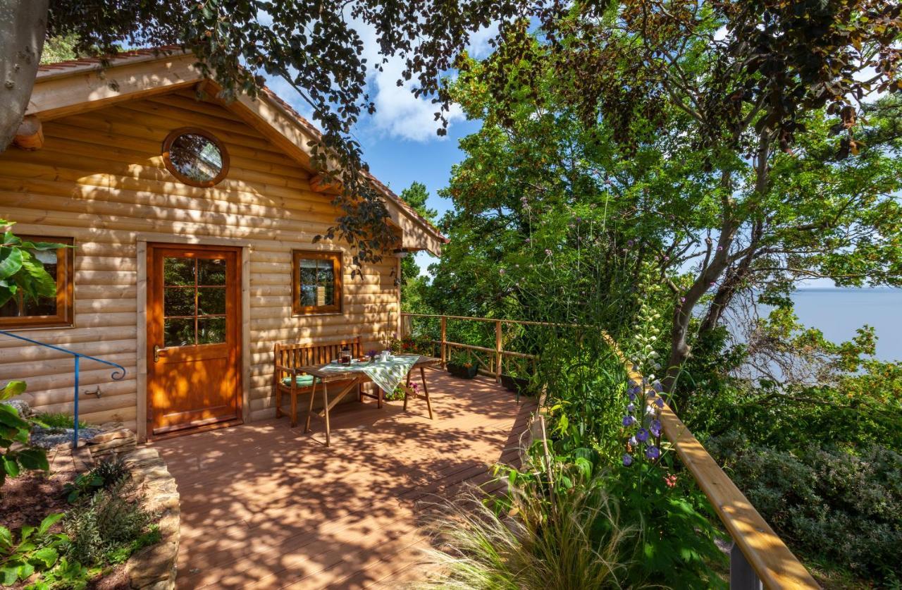 Porthole Log Cabin Minehead Exterior foto